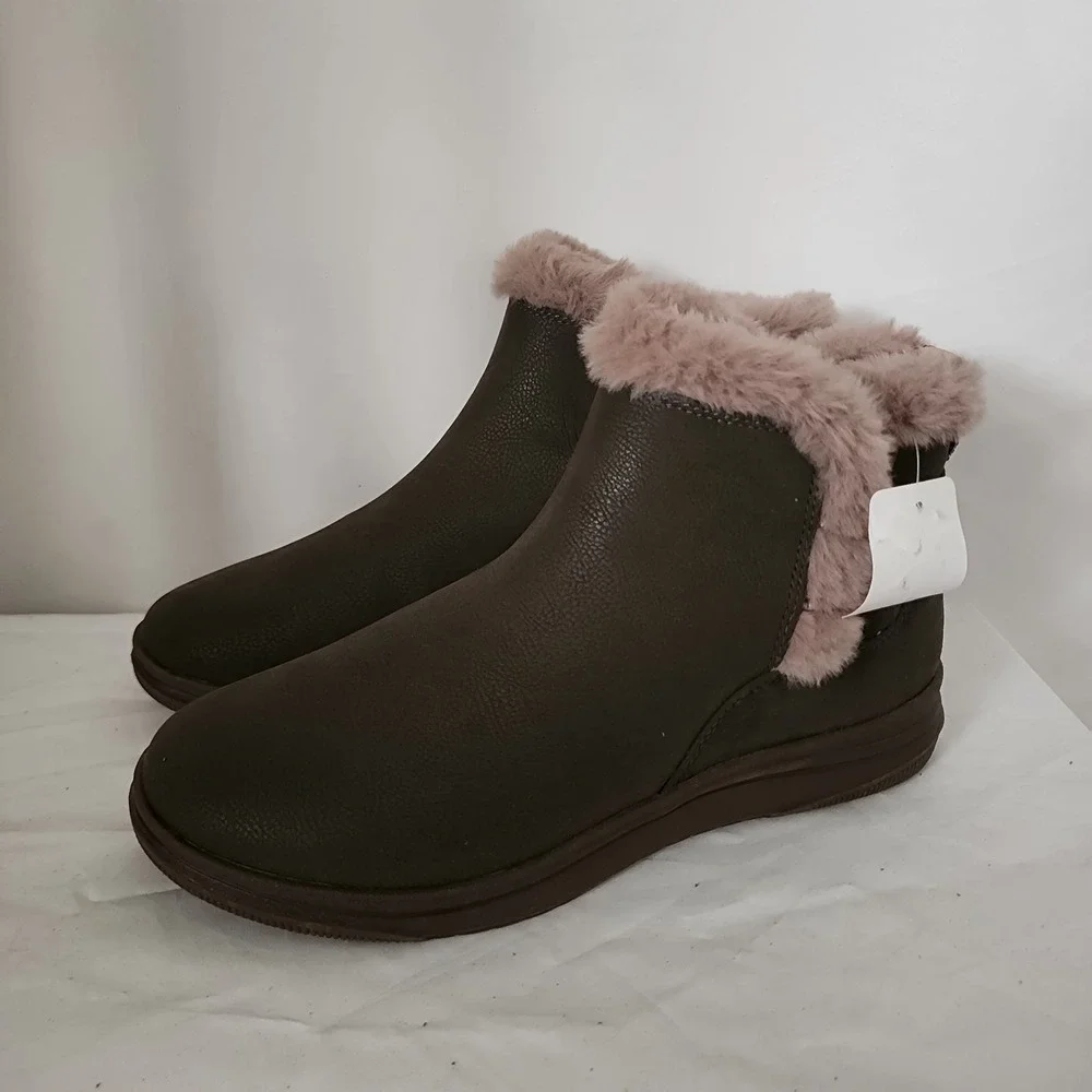 Clarks new womens